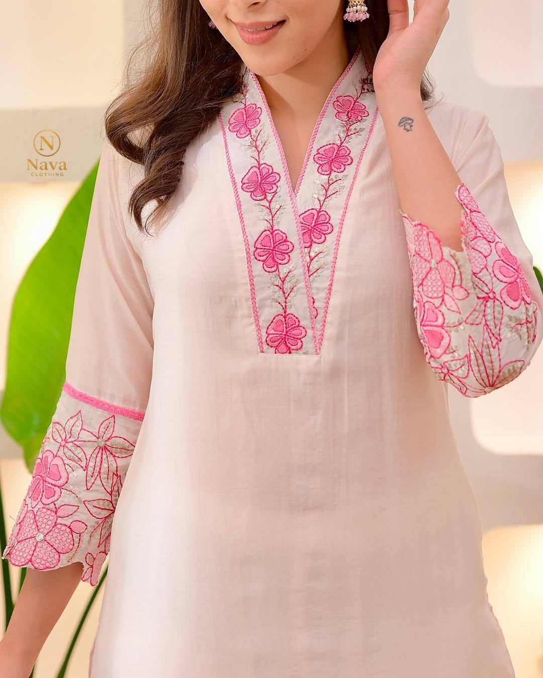 নরম কটন, হালকা পিঙ্ক টাচ আর ফুল এমব্রয়ডারি ডিজাইন